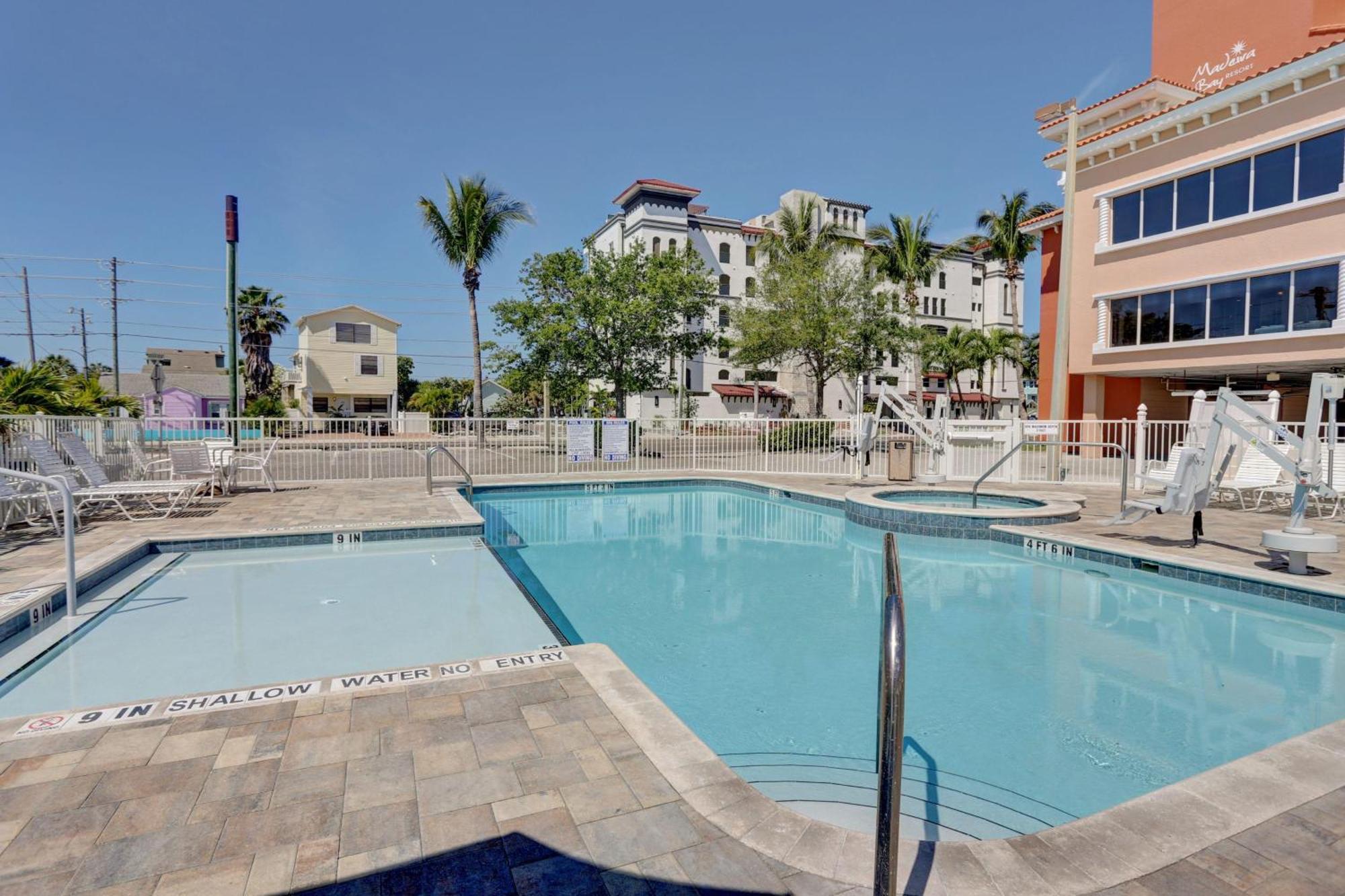 Madeira Bay Resort I 1504 圣徒皮特海滩 外观 照片